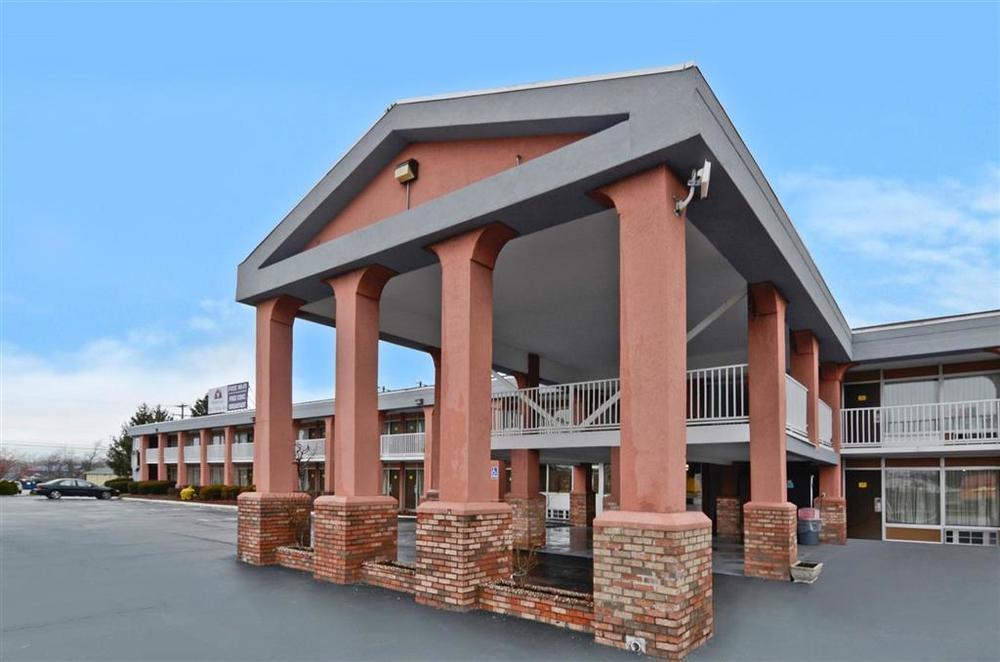 Red Roof Inn Berea Exterior photo