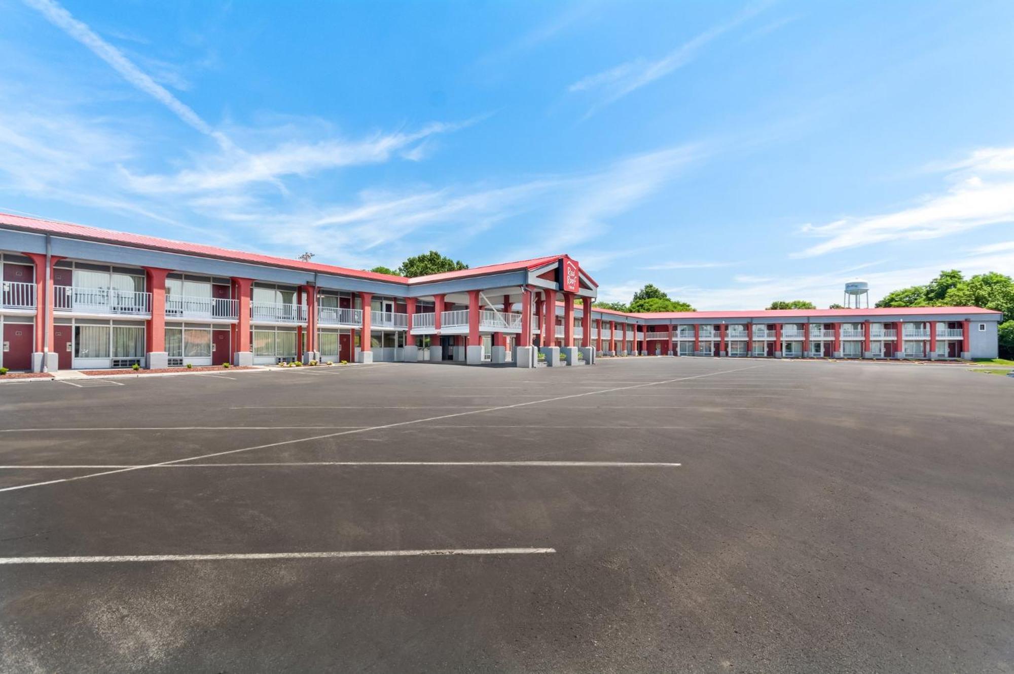 Red Roof Inn Berea Exterior photo